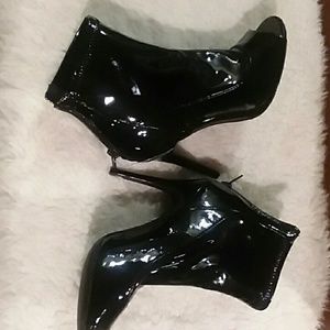 Women's peep toe booties Ann Michele